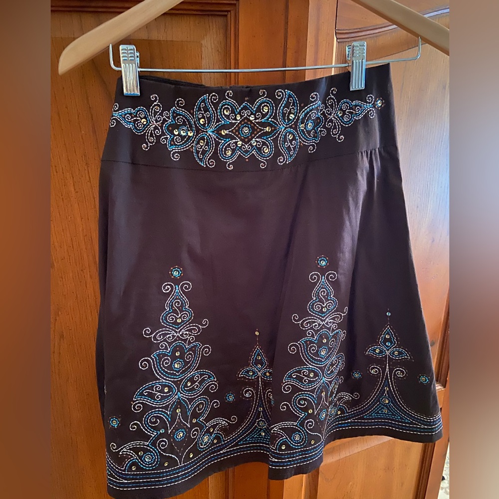 Vintage embroidered midi skirt